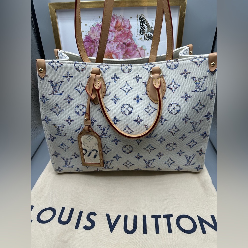 Louis Vuitton OnTheGo MM Cream Multicolor Rainbow Nautical M24708